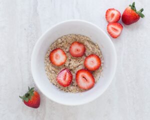 薄毛に悩むあなたが知っておくべき食事の注意点は？